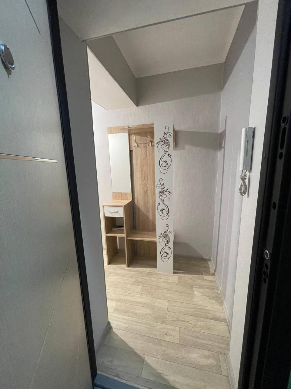 Apartment On Kievskaya Street Bischkek Zimmer foto